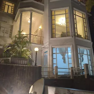  Guest house Mystique