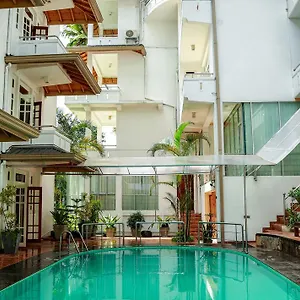 4* Hotel Oak Ray Serene Garden