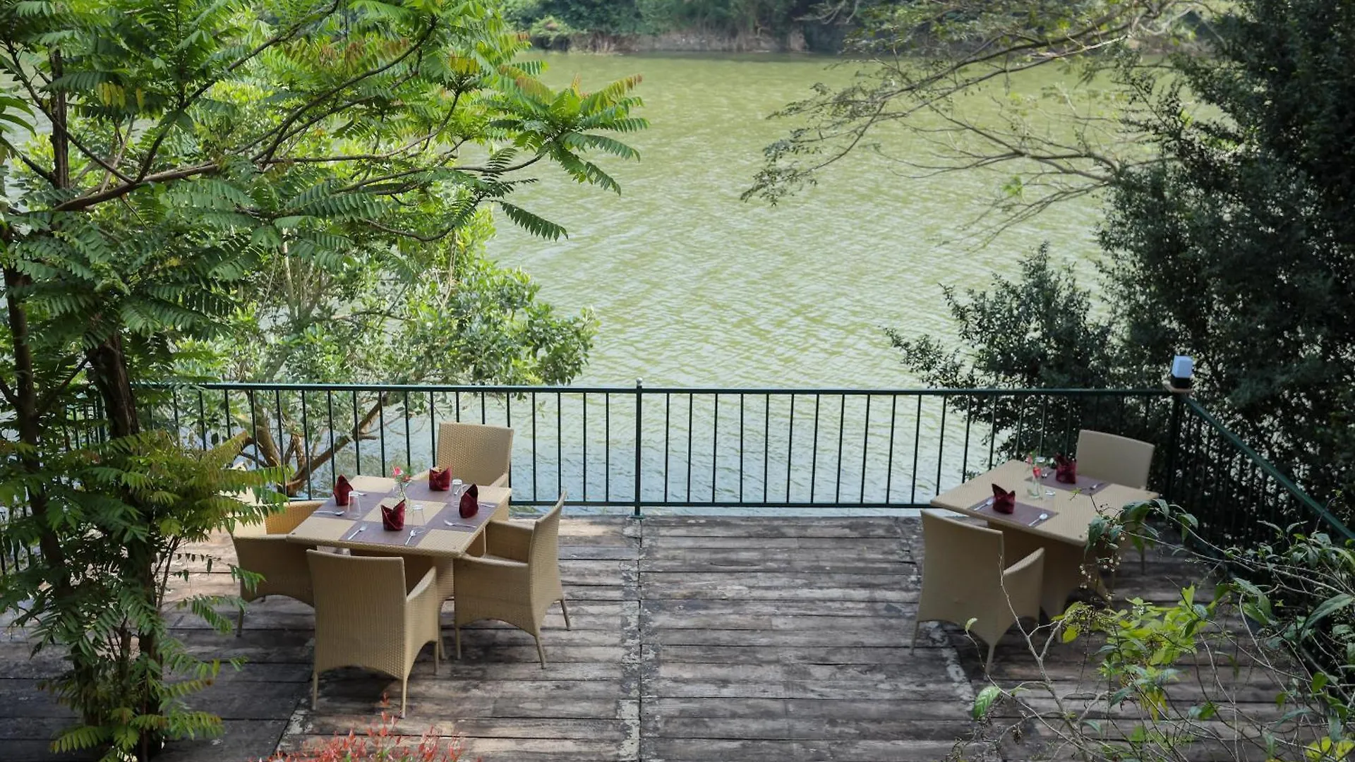 Kandy Rivers Edge Nature Resort